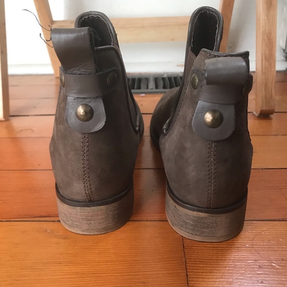 Steve Madden Booties - Picture 3 of 4